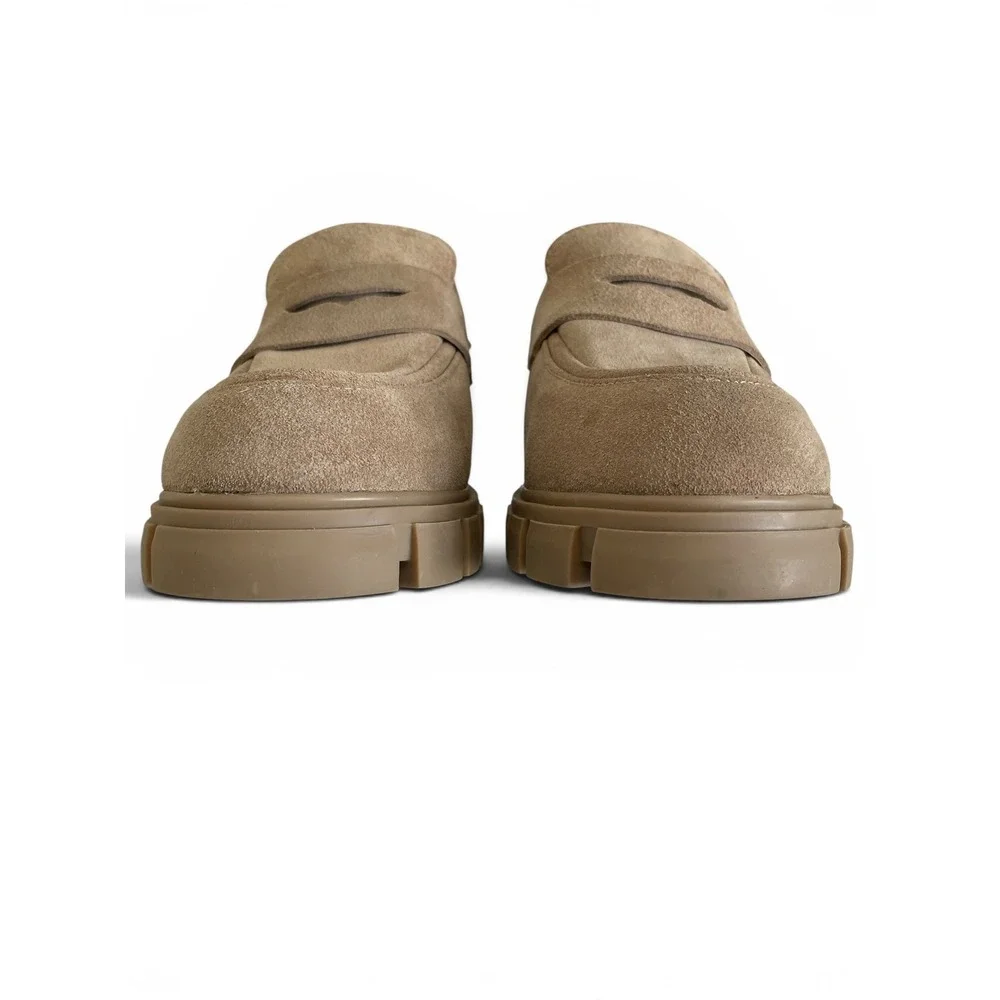 Steve Madden Hailee Women's 8 Sand Suede Lug‎ Sole Chunky Heel Loafer